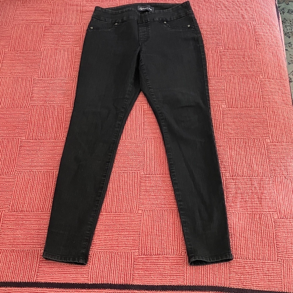 Reitmans women’s size 9 Black stretchy Skinny Jeans